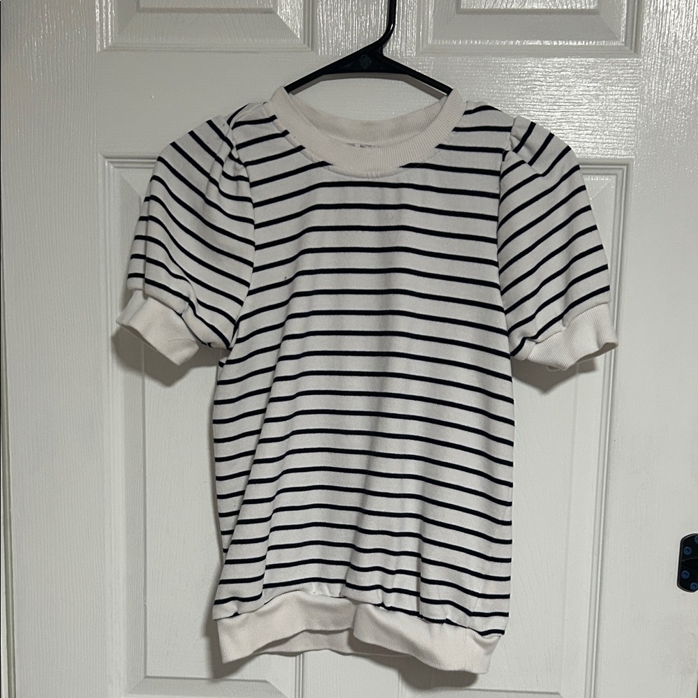 Crown & Ivy Classic White Ribbed Knit